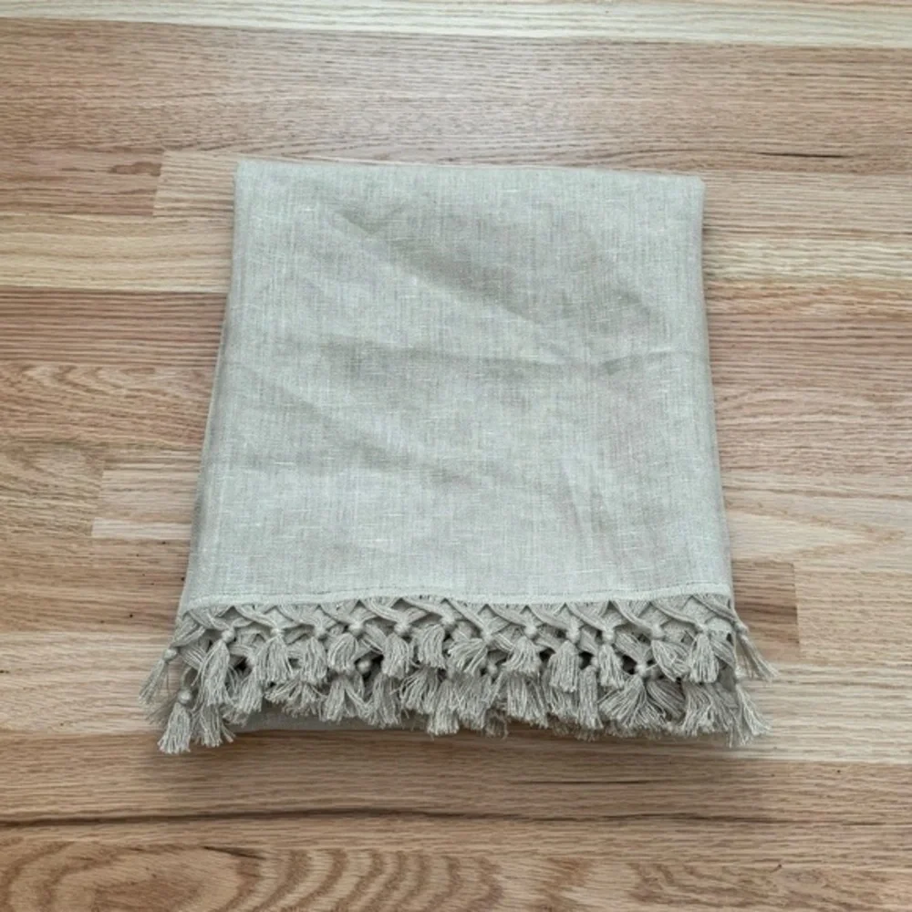 Pottery Barn Linen Flax Knotted Fringe Table‎ Throw Cloth 50” x 50”